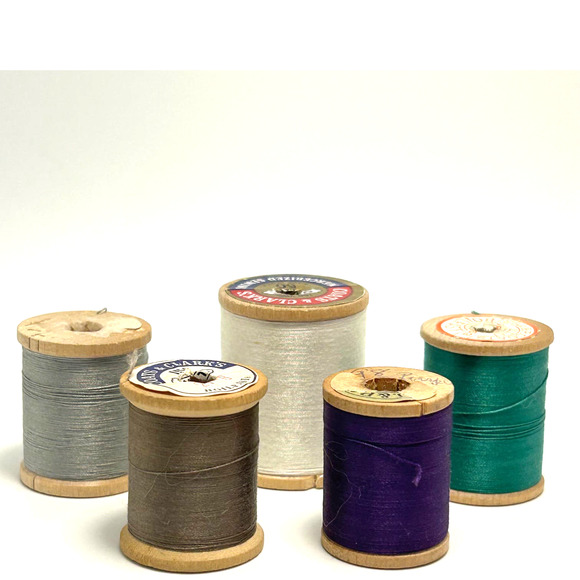 Vintage Thread On Wooden Spools Lot Of 30 - Picture 10 of 11